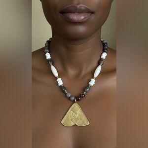 22 inch Botswana Agate and Jade bead necklace NWOT